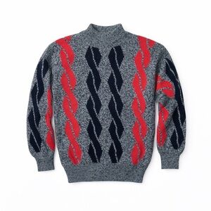 Cristina’s vintage sweater size men’s small